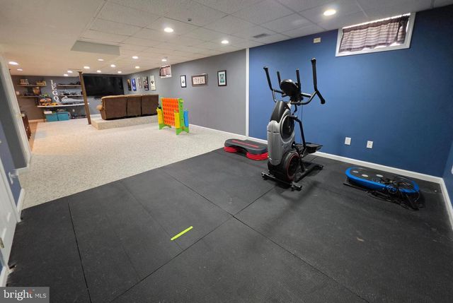 45 VALENTINE RD, Warminster, PA 18974