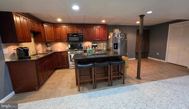 45 VALENTINE RD, Warminster, PA 18974