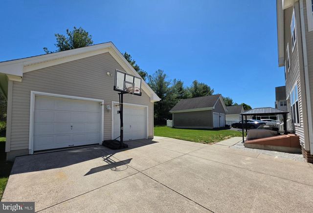 45 VALENTINE RD, Warminster, PA 18974