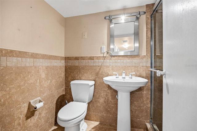 10355 PARADISE BOULEVARD 907, Treasure Island, FL 33706