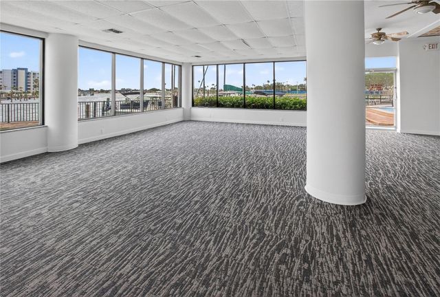 10355 PARADISE BOULEVARD 907, Treasure Island, FL 33706