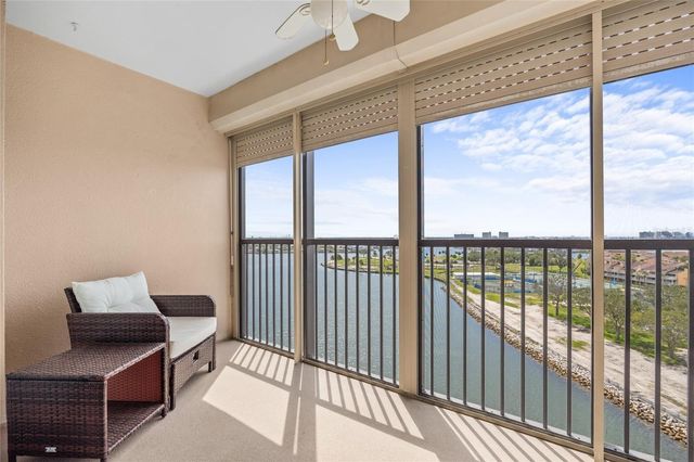 10355 PARADISE BOULEVARD 907, Treasure Island, FL 33706