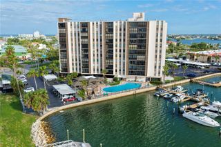 10355 PARADISE BOULEVARD 907, Treasure Island, FL 33706