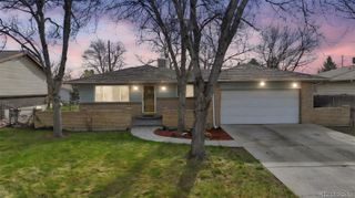 1042 S Holland Court, Lakewood, CO 80226