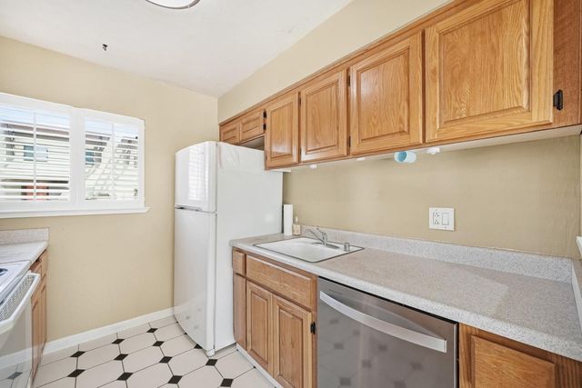 3203 Admiralty Lane, Foster City, CA 94404