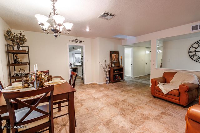 1724 Salinas Drive, Las Cruces, NM 88011