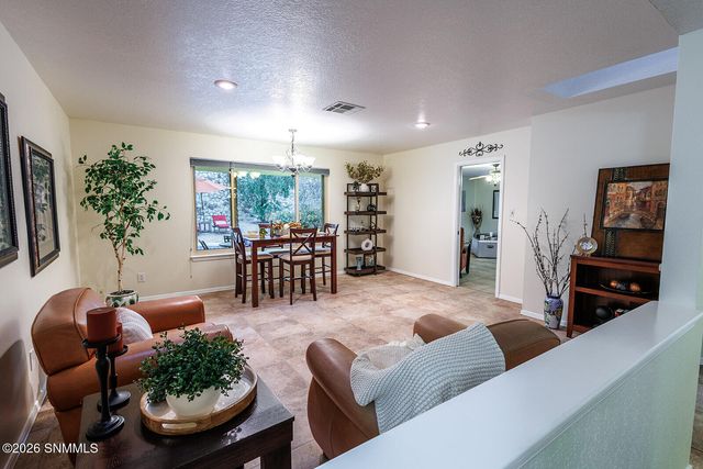 1724 Salinas Drive, Las Cruces, NM 88011
