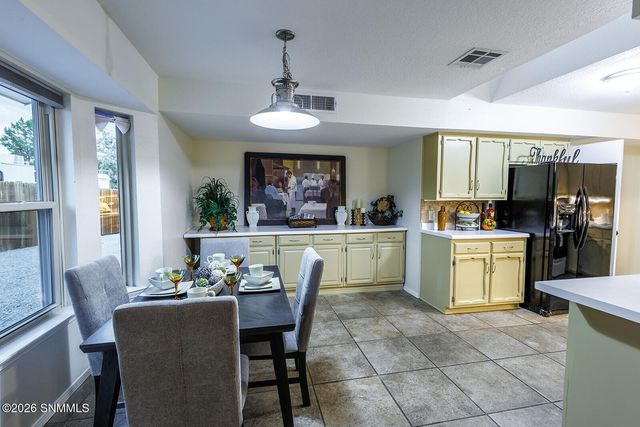 1724 Salinas Drive, Las Cruces, NM 88011