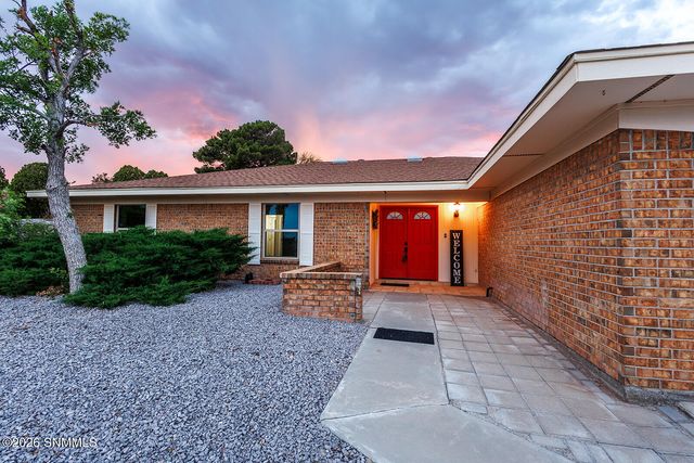 1724 Salinas Drive, Las Cruces, NM 88011