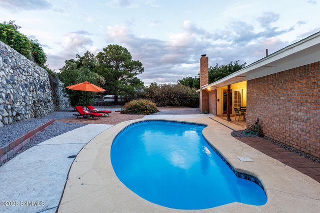 1724 Salinas Drive, Las Cruces, NM 88011