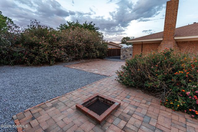 1724 Salinas Drive, Las Cruces, NM 88011