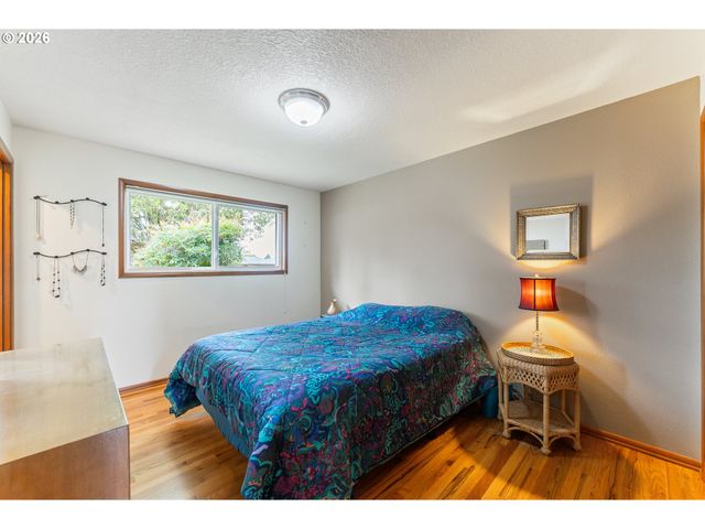 3431 Ne 132nd Ave, Portland, OR 97230