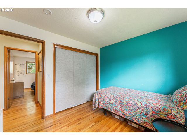 3431 Ne 132nd Ave, Portland, OR 97230
