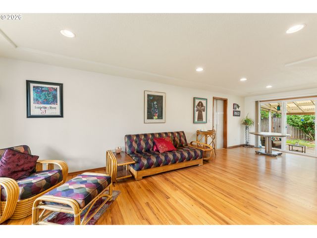 3431 Ne 132nd Ave, Portland, OR 97230