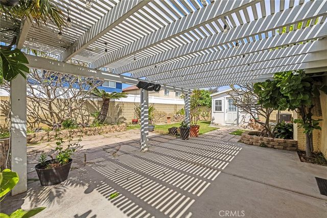 18311 Hartlund Lane, Huntington Beach, CA 92646