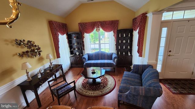 796 VILLAGE AVE, Collegeville, PA 19426