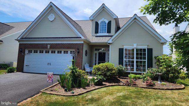796 VILLAGE AVE, Collegeville, PA 19426