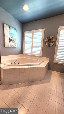 796 VILLAGE AVE, Collegeville, PA 19426