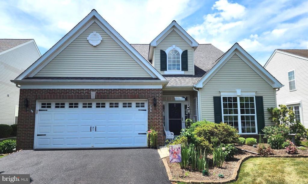 796 VILLAGE AVE, Collegeville, PA 19426