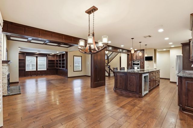 445 Sierra Ln, Sacramento, CA 95864