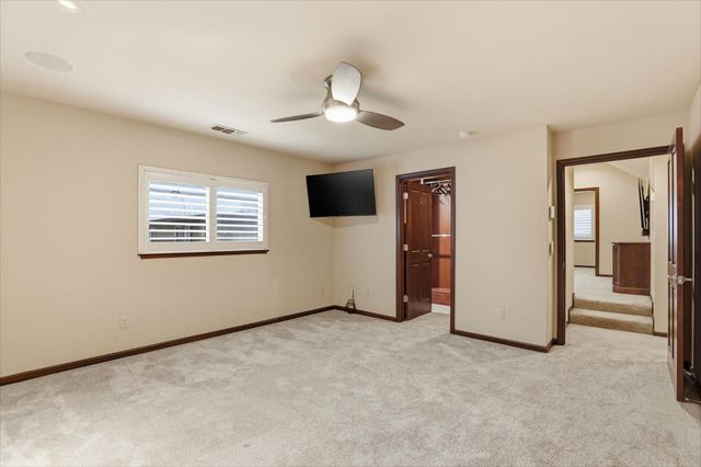 445 Sierra Ln, Sacramento, CA 95864