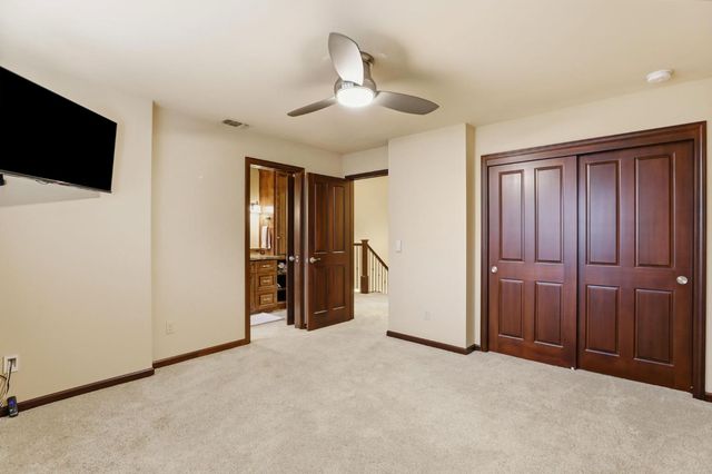 445 Sierra Ln, Sacramento, CA 95864