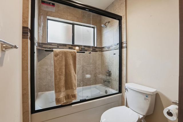 445 Sierra Ln, Sacramento, CA 95864