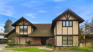 445 Sierra Ln, Sacramento, CA 95864