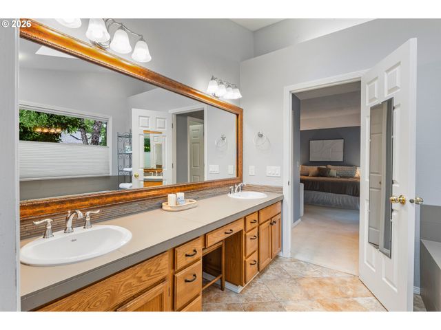 16589 Sw WATERLEAF St, Beaverton, OR 97006