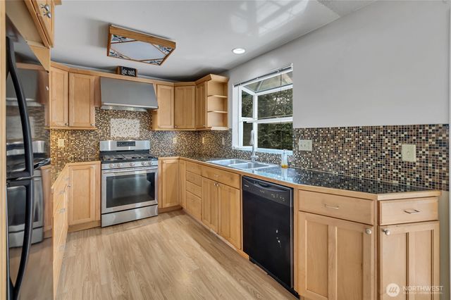 32321 111th Place SE, Auburn, WA 98092