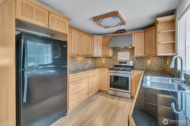 32321 111th Place SE, Auburn, WA 98092