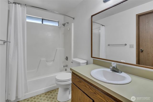 32321 111th Place SE, Auburn, WA 98092