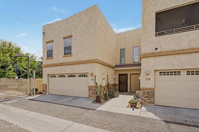 15818 N 25TH Street 113, Phoenix, AZ 85032