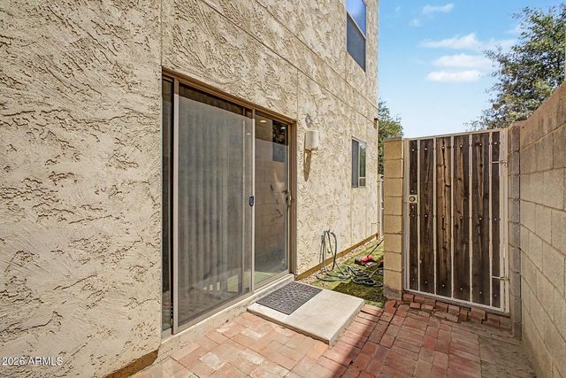 15818 N 25TH Street 113, Phoenix, AZ 85032