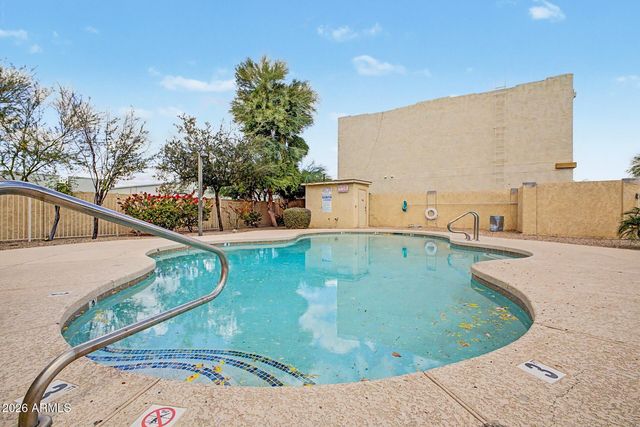15818 N 25TH Street 113, Phoenix, AZ 85032