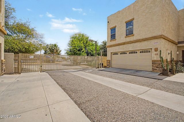15818 N 25TH Street 113, Phoenix, AZ 85032