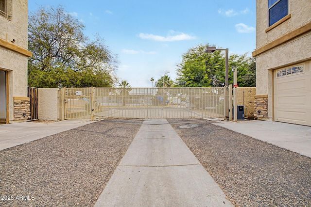 15818 N 25TH Street 113, Phoenix, AZ 85032