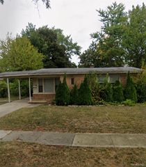 14500 Bishop Street, Oak Park, MI 48237