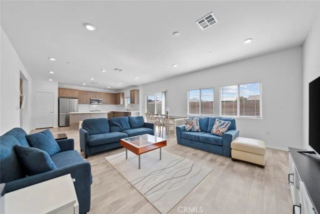 30645 Camino Del Sur, Winchester, CA 92596