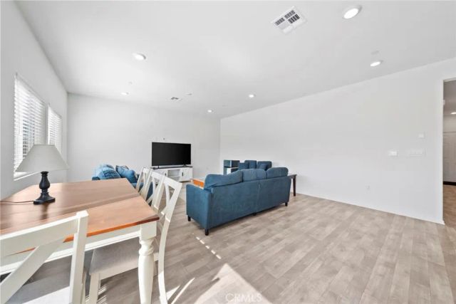 30645 Camino Del Sur, Winchester, CA 92596