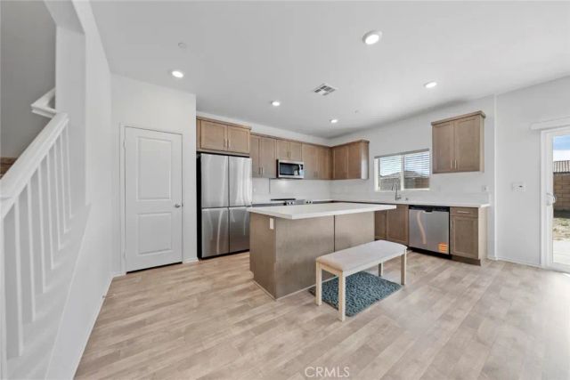 30645 Camino Del Sur, Winchester, CA 92596