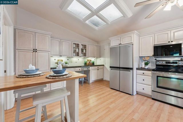 2609 Saklan Indian Dr. 1, Walnut Creek, CA 94595