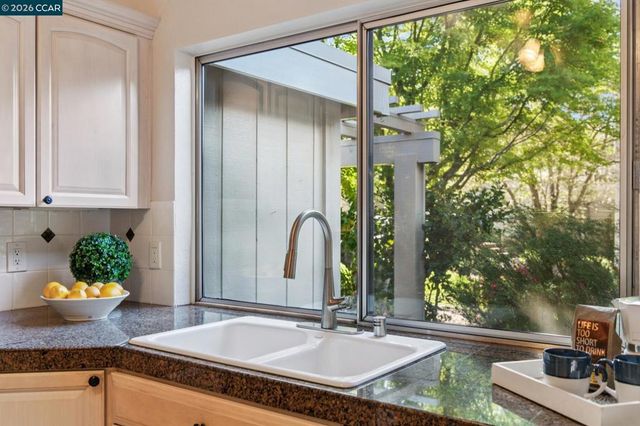 2609 Saklan Indian Dr. 1, Walnut Creek, CA 94595