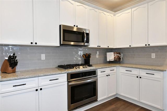 1025 Fairview Club Circle, Dacula, GA 30019