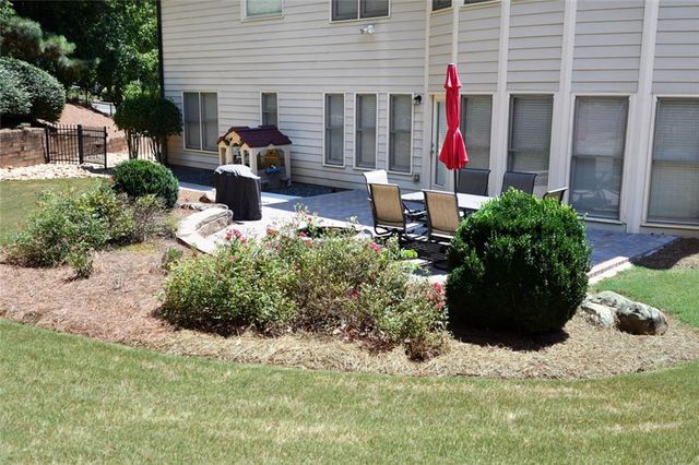 1025 Fairview Club Circle, Dacula, GA 30019