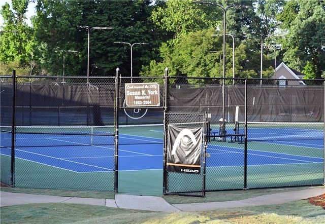 1025 Fairview Club Circle, Dacula, GA 30019