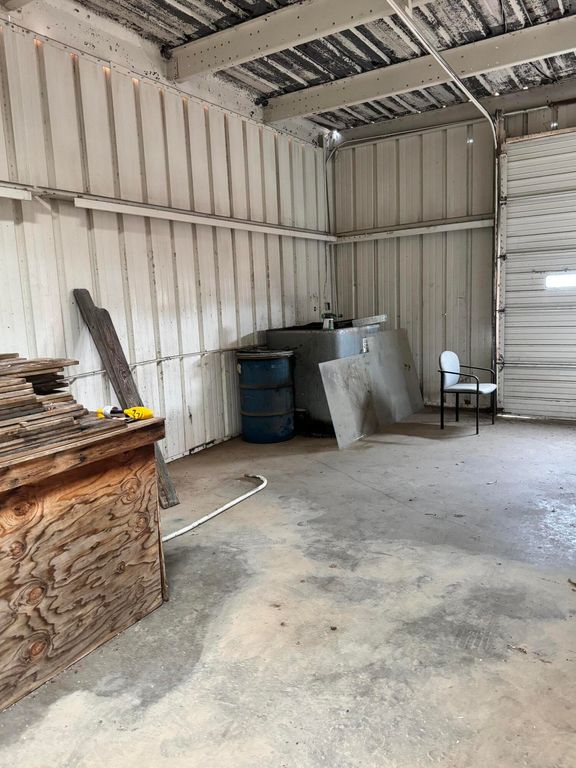 Image 17 of property listing at 1506 N Bryant Boulevard, San Angelo, TX 76903