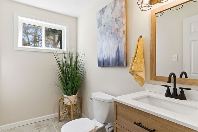 21 Bedford Drive, Grafton, MA 01536