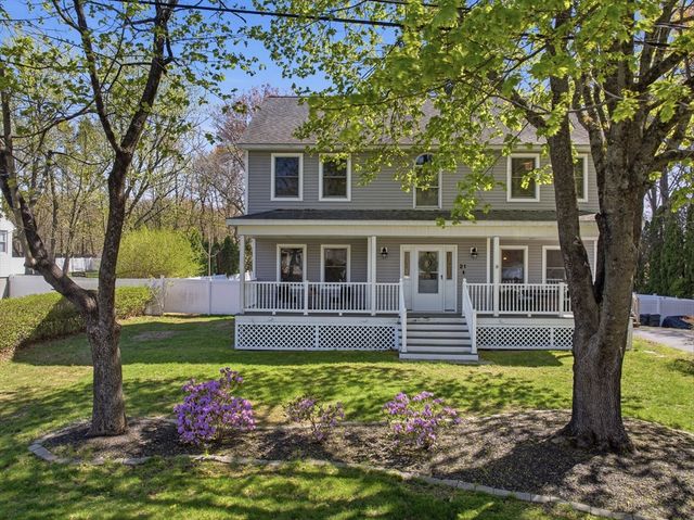 21 Bedford Drive, Grafton, MA 01536