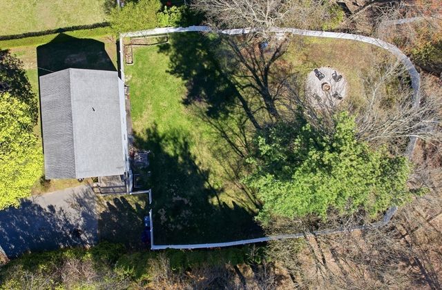 21 Bedford Drive, Grafton, MA 01536